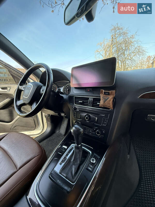 Внедорожник / Кроссовер Audi Q5 2012 в Кривом Роге