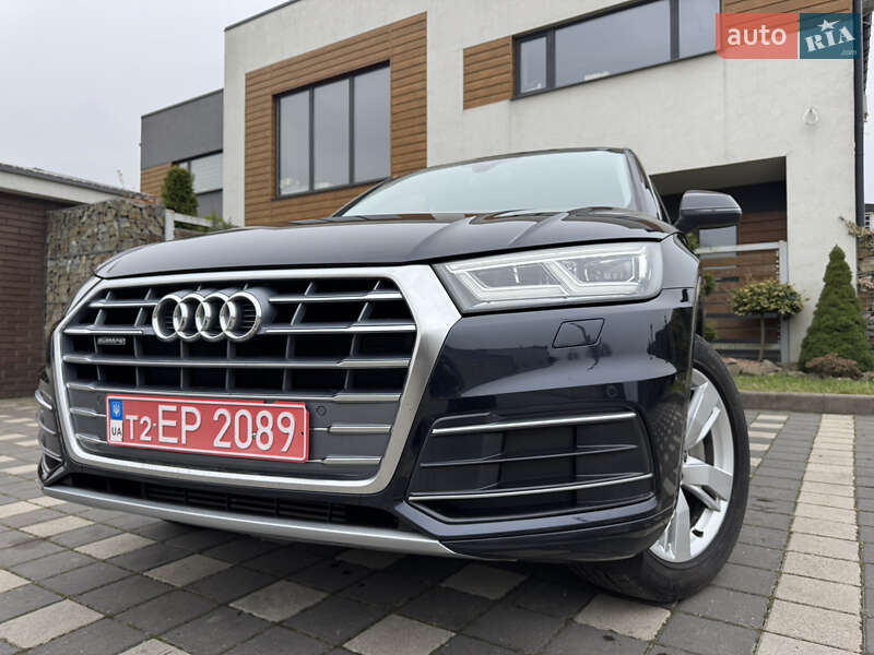 Позашляховик / Кросовер Audi Q5 2018 в Стрию