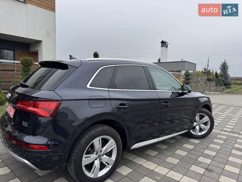 Позашляховик / Кросовер Audi Q5 2018 в Стрию