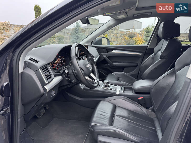 Позашляховик / Кросовер Audi Q5 2018 в Стрию