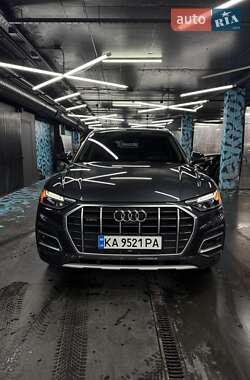 Позашляховик / Кросовер Audi Q5 2020 в Києві