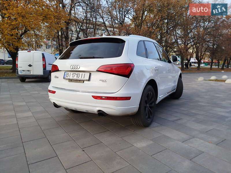 Внедорожник / Кроссовер Audi Q5 2014 в Полтаве