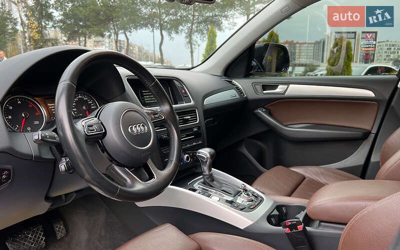 Позашляховик / Кросовер Audi Q5 2016 в Львові