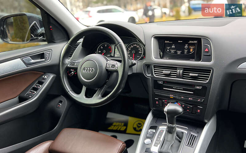 Позашляховик / Кросовер Audi Q5 2016 в Львові