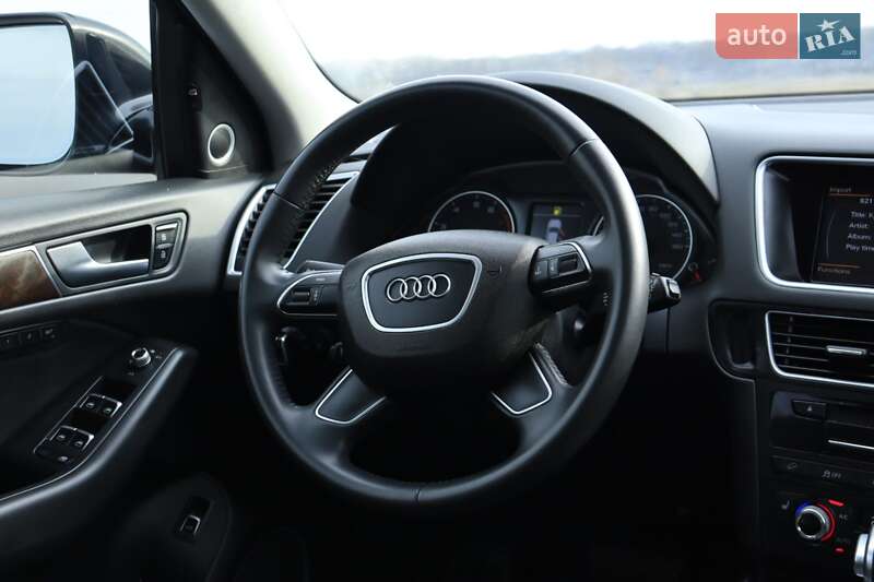 Позашляховик / Кросовер Audi Q5 2015 в Балаклії