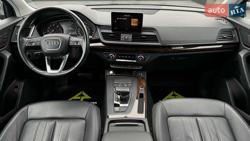 Позашляховик / Кросовер Audi Q5 2019 в Києві фото 23 Позашляховик / Кросовер Audi Q5 2019 в Києві