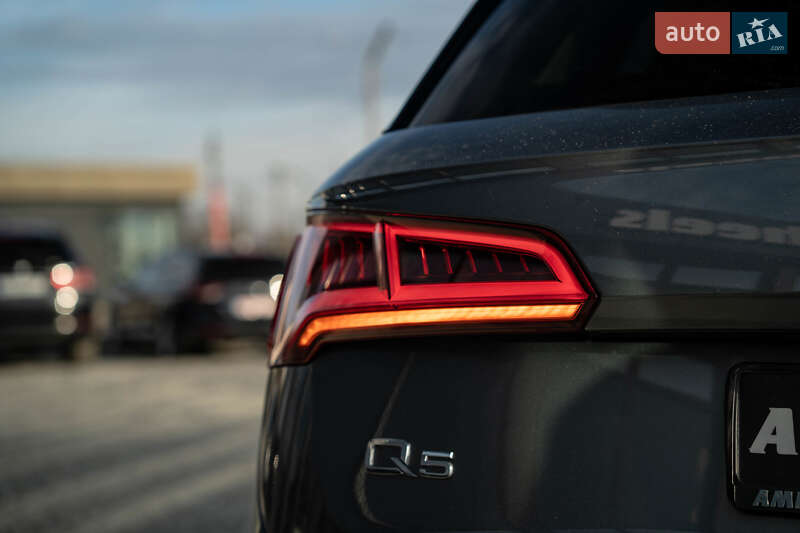 Позашляховик / Кросовер Audi Q5 2018 в Чернівцях