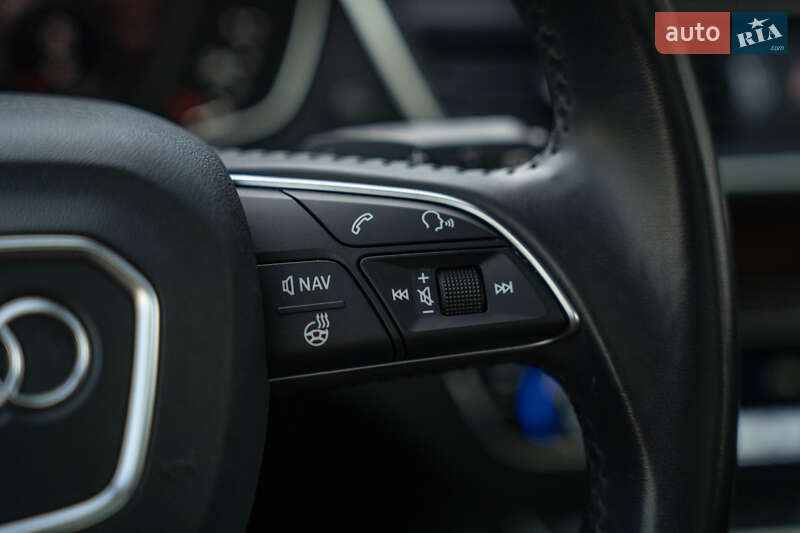 Позашляховик / Кросовер Audi Q5 2018 в Чернівцях