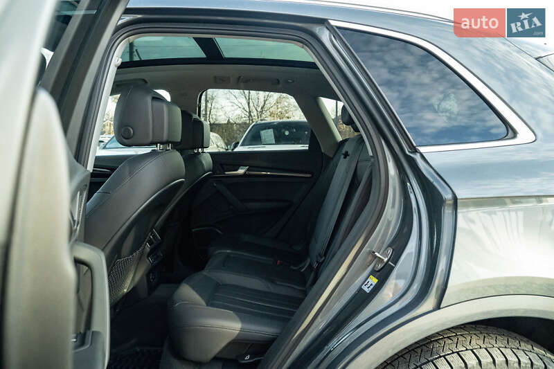 Позашляховик / Кросовер Audi Q5 2018 в Чернівцях