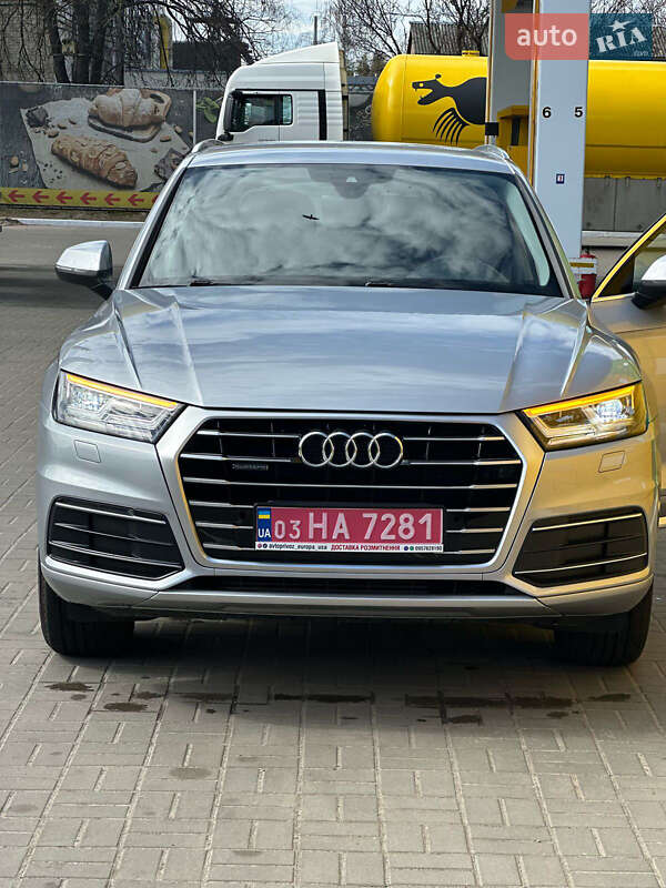 Позашляховик / Кросовер Audi Q5 2019 в Києві