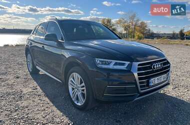 Позашляховик / Кросовер Audi Q5 2018 в Києві