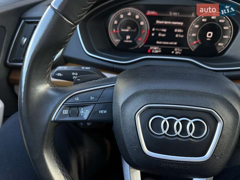 Позашляховик / Кросовер Audi Q5 2021 в Львові