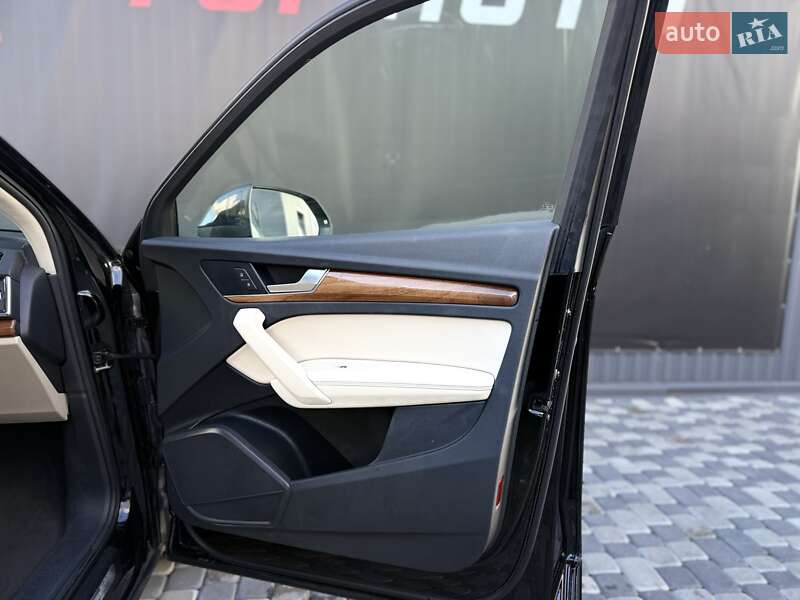 Позашляховик / Кросовер Audi Q5 2021 в Львові