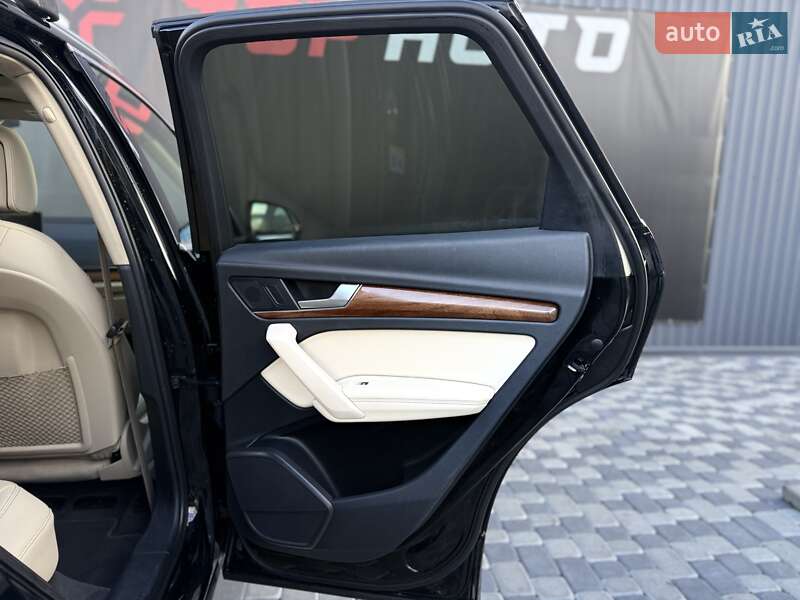 Позашляховик / Кросовер Audi Q5 2021 в Львові