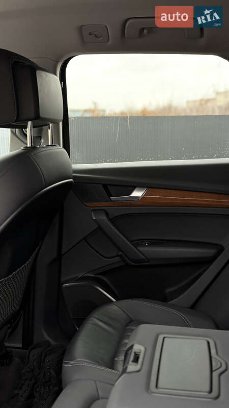 Позашляховик / Кросовер Audi Q5 2020 в Рівному