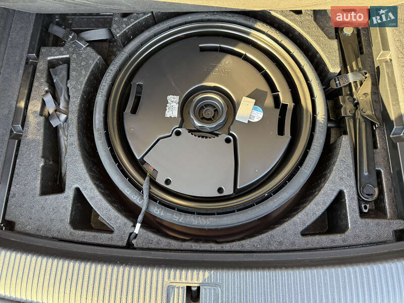 Позашляховик / Кросовер Audi Q5 2017 в Львові