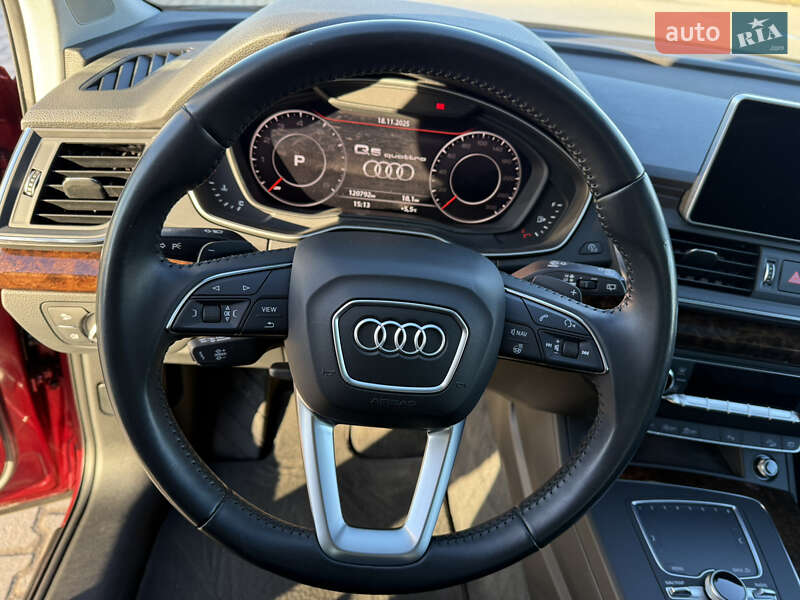 Позашляховик / Кросовер Audi Q5 2017 в Львові