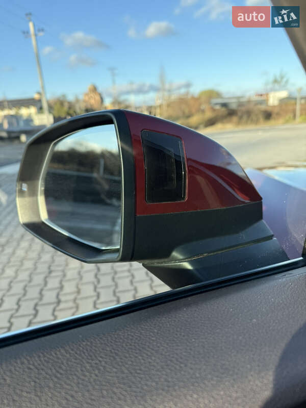 Позашляховик / Кросовер Audi Q5 2017 в Львові