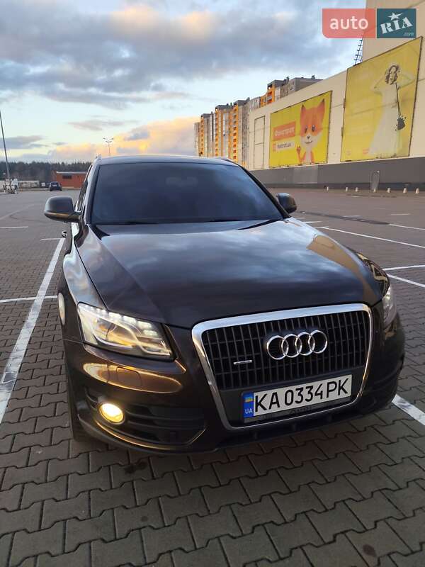 Позашляховик / Кросовер Audi Q5 2011 в Києві