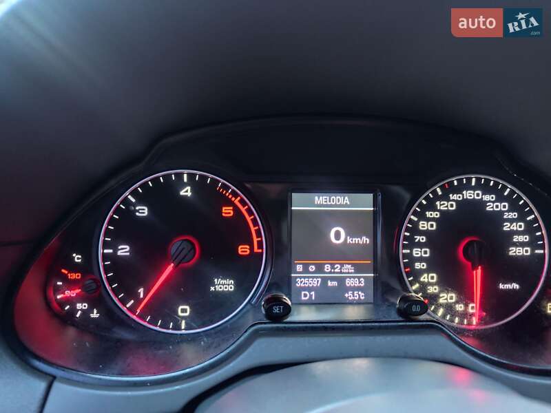 Позашляховик / Кросовер Audi Q5 2011 в Києві