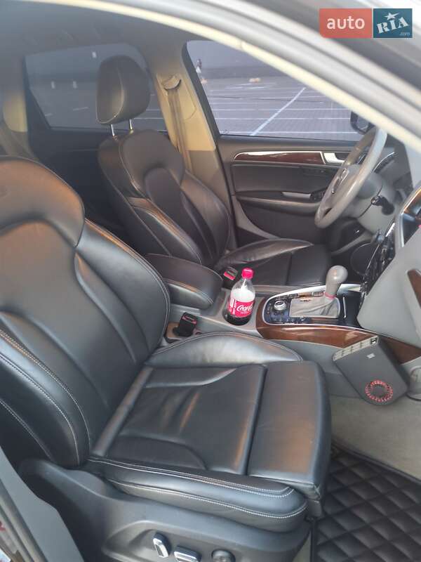 Позашляховик / Кросовер Audi Q5 2011 в Києві