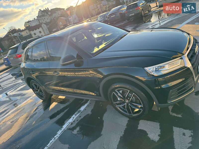 Внедорожник / Кроссовер Audi Q5 2017 в Львове