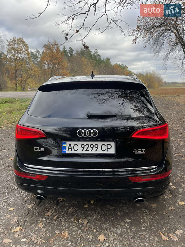 Позашляховик / Кросовер Audi Q5 2015 в Луцьку