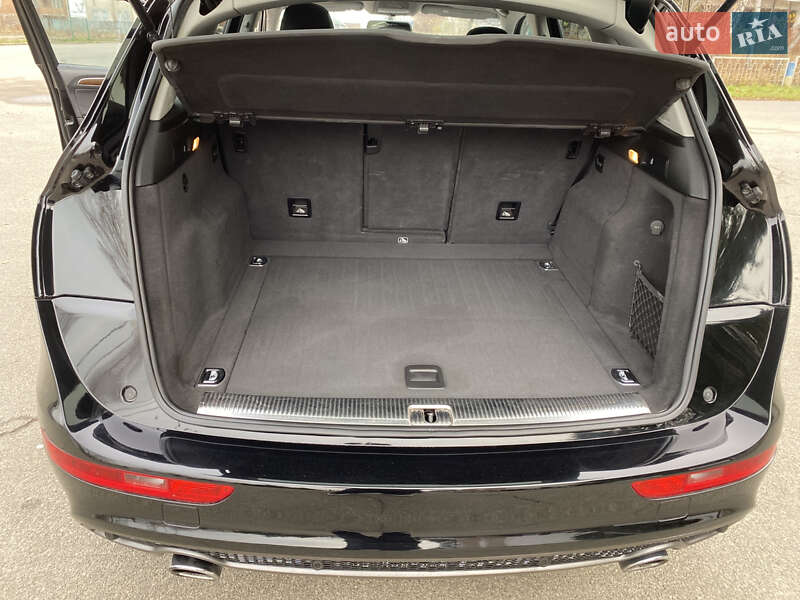 Позашляховик / Кросовер Audi Q5 2016 в Києві