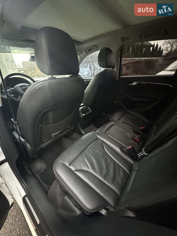 Позашляховик / Кросовер Audi Q5 2011 в Івано-Франківську