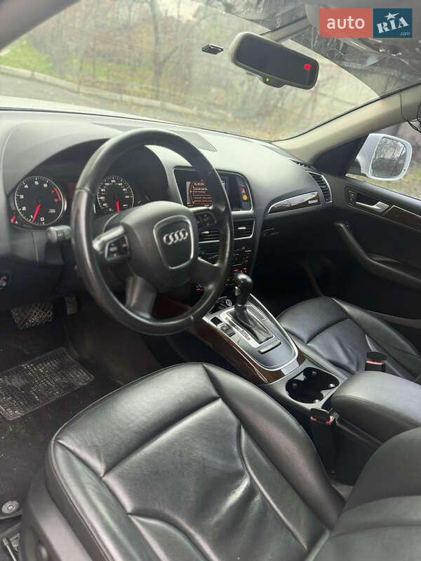 Позашляховик / Кросовер Audi Q5 2011 в Івано-Франківську
