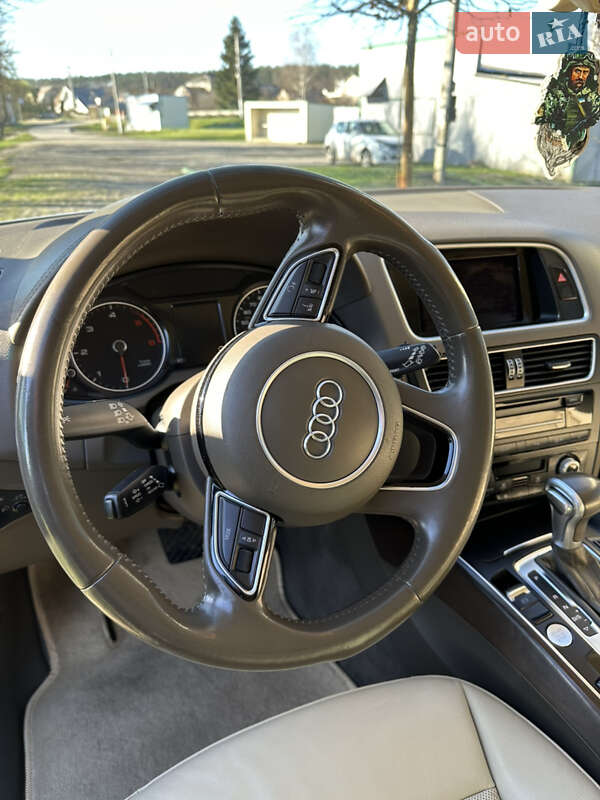 Позашляховик / Кросовер Audi Q5 2015 в Києві фото 36 Позашляховик / Кросовер Audi Q5 2015 в Києві