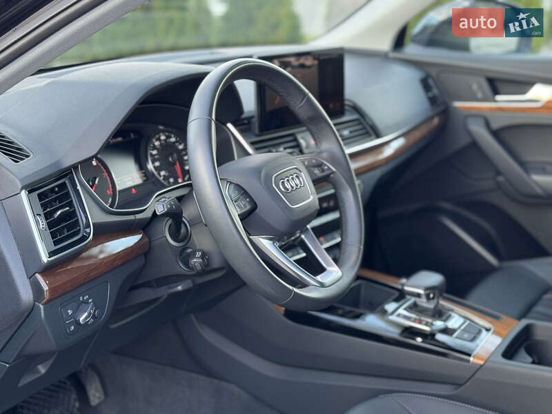 Внедорожник / Кроссовер Audi Q5 2023 в Киеве