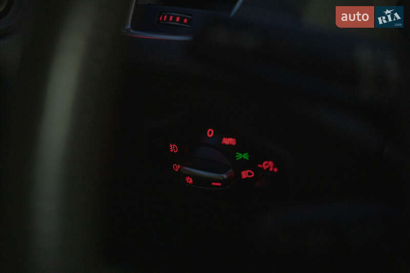 Внедорожник / Кроссовер Audi Q5 2016 в Черновцах