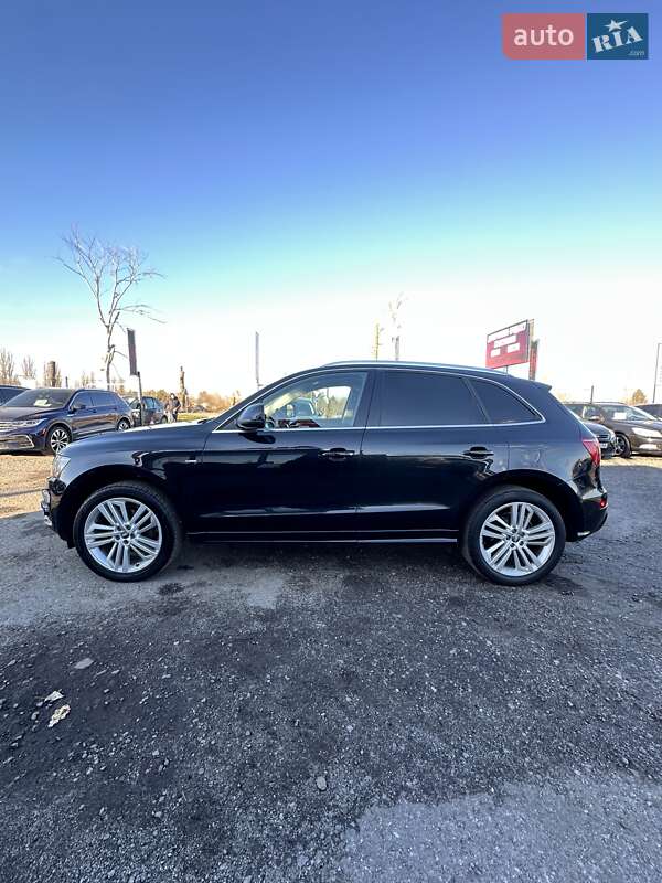 Позашляховик / Кросовер Audi Q5 2012 в Білогородці