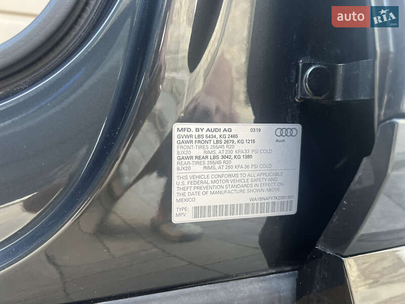 Позашляховик / Кросовер Audi Q5 2019 в Львові