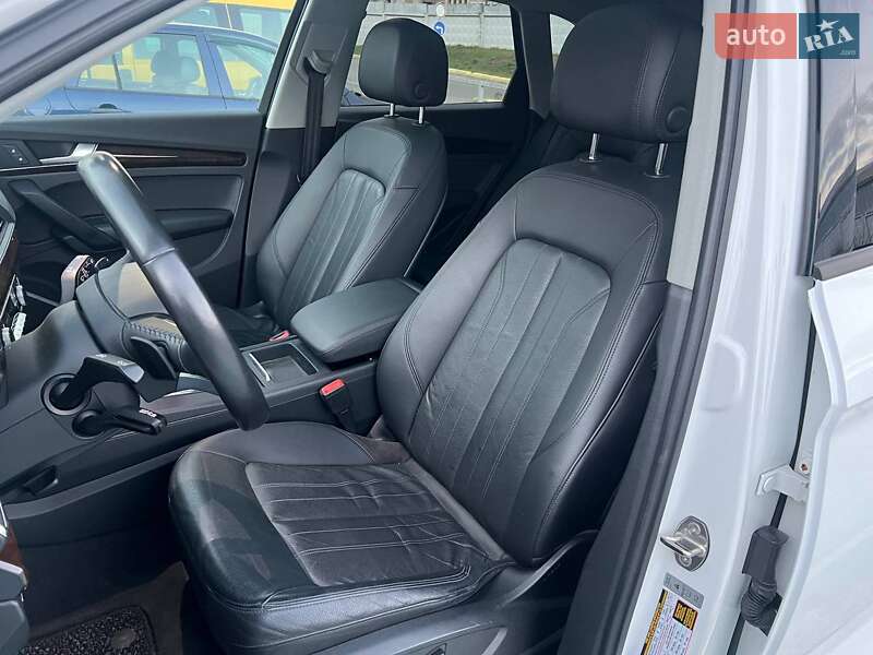 Позашляховик / Кросовер Audi Q5 2017 в Києві