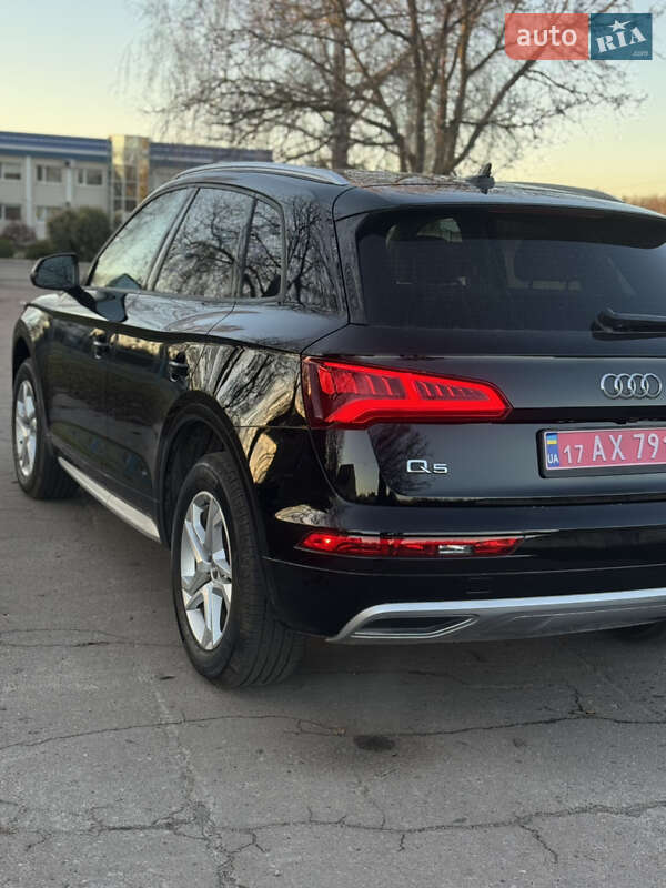 Позашляховик / Кросовер Audi Q5 2018 в Лубнах фото 49 Позашляховик / Кросовер Audi Q5 2018 в Лубнах