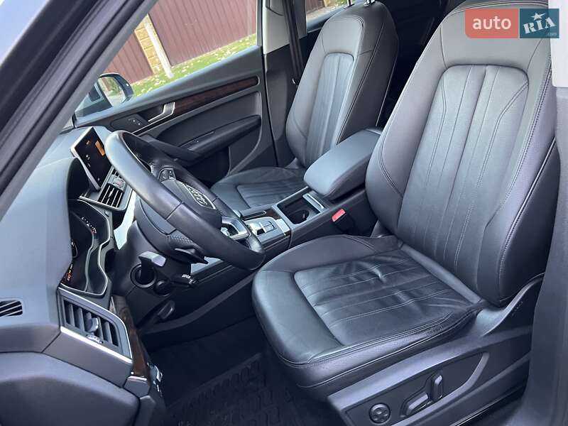 Позашляховик / Кросовер Audi Q5 2020 в Києві фото 15 Позашляховик / Кросовер Audi Q5 2020 в Києві