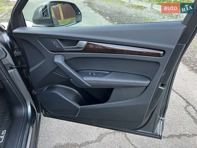 Позашляховик / Кросовер Audi Q5 2020 в Києві фото 35 Позашляховик / Кросовер Audi Q5 2020 в Києві