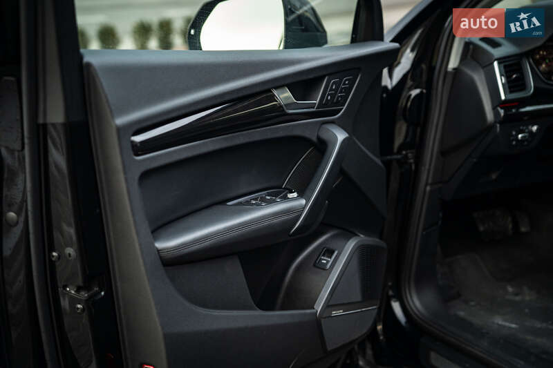 Внедорожник / Кроссовер Audi Q5 2018 в Черновцах