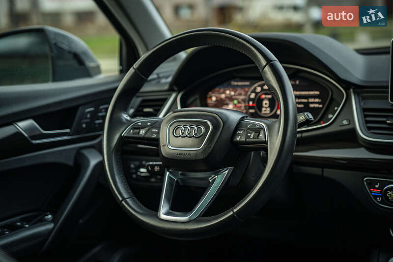 Внедорожник / Кроссовер Audi Q5 2018 в Черновцах