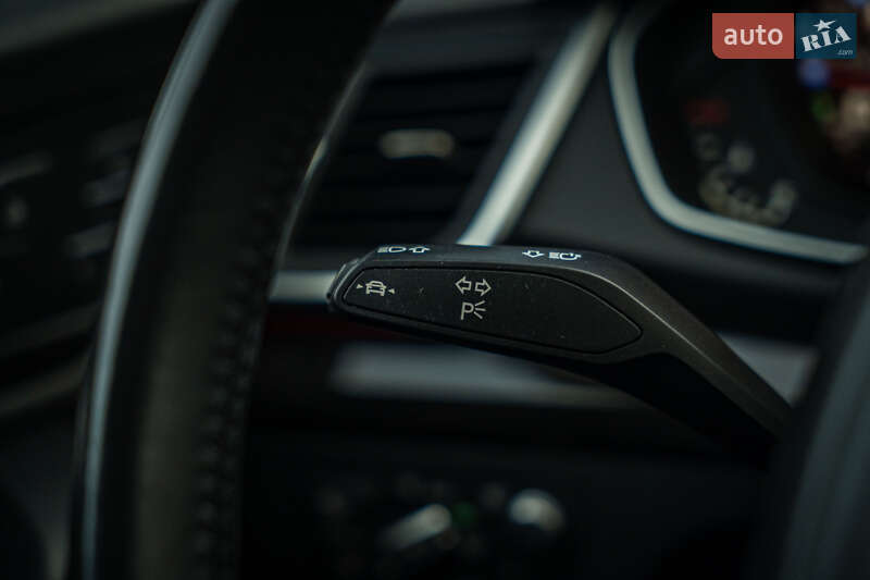 Внедорожник / Кроссовер Audi Q5 2018 в Черновцах