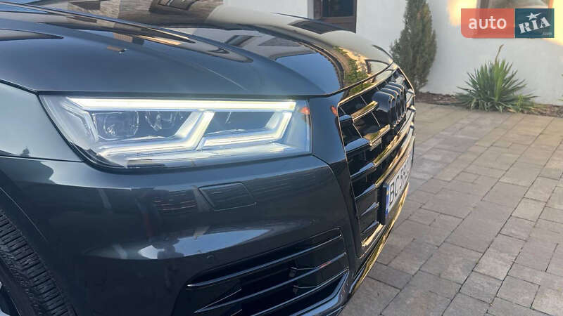 Позашляховик / Кросовер Audi Q5 2019 в Львові