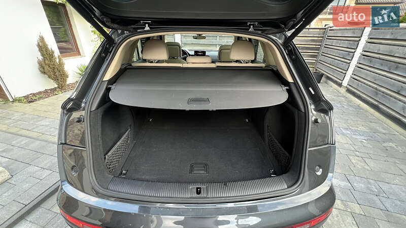 Позашляховик / Кросовер Audi Q5 2019 в Львові