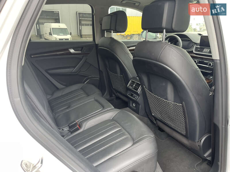 Позашляховик / Кросовер Audi Q5 2019 в Рівному