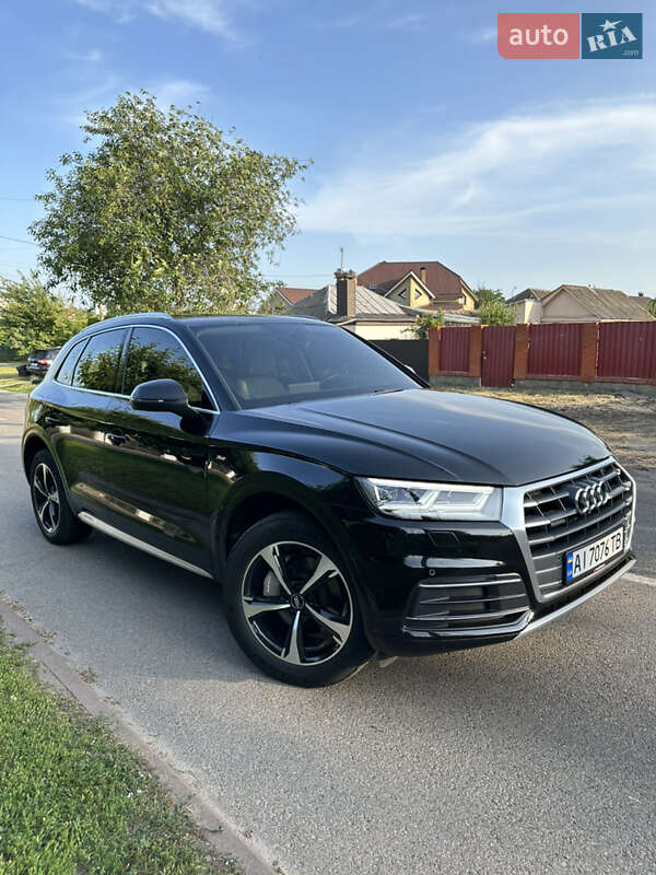 Внедорожник / Кроссовер Audi Q5 2017 в Черкассах
