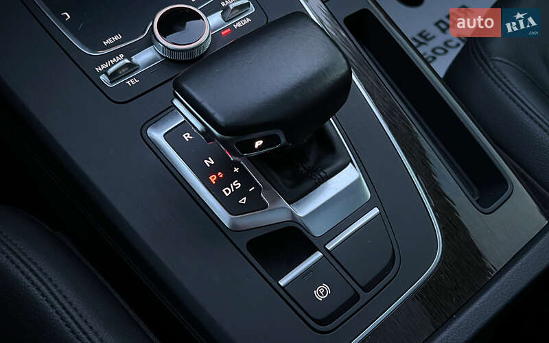 Внедорожник / Кроссовер Audi Q5 2017 в Львове