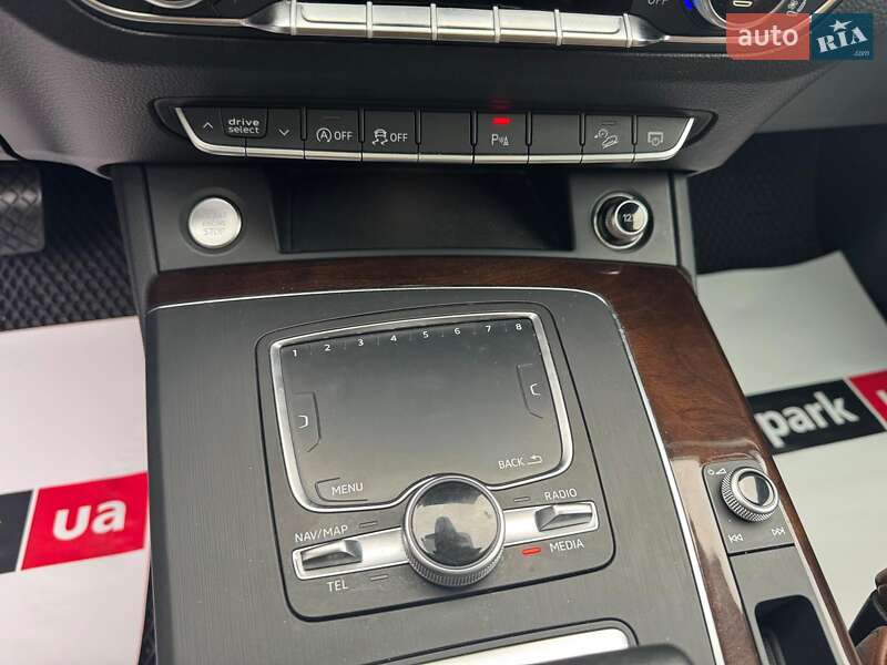 Позашляховик / Кросовер Audi Q5 2017 в Запоріжжі