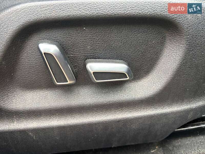 Внедорожник / Кроссовер Audi Q5 2015 в Стрые