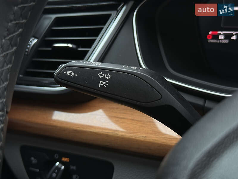 Позашляховик / Кросовер Audi Q5 2021 в Рівному